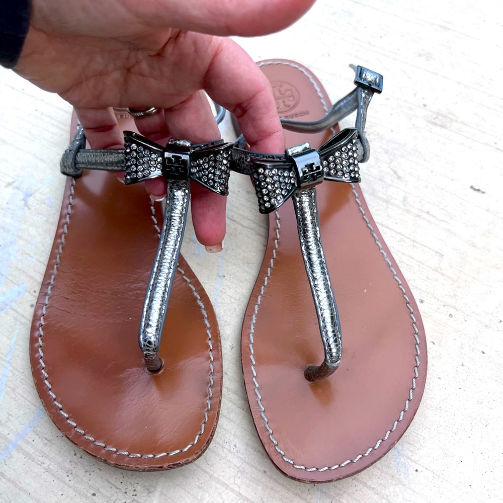 Tory Burch Bryn Silver Pave Bow Thongs Sandals 7.5